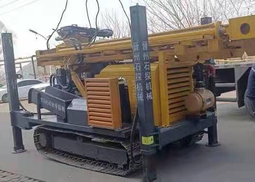 260 метров Crawler диаметров отверстия 77kw бурового оборудования водяной скважины различного стального