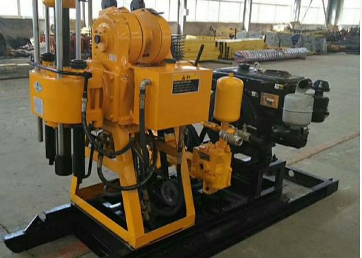 Глубокая буровая установка водяной скважины утеса 100m 12.5Mpa 18KW